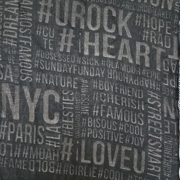 Scarf bundle - Picture 3 of 5